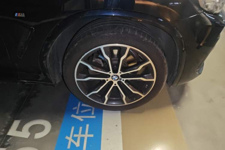 Used BMW X3 2022 xDrive30i Luxury Model M Night Sky Package Right Front Wheel Hub
