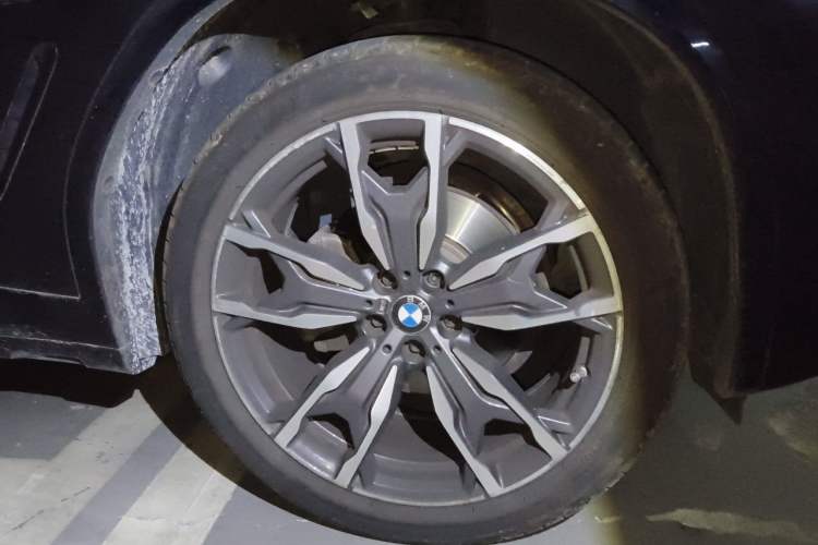 Used BMW X3 2022 Facelift xDrive30i Luxury Edition M Night Edition Package Right Front Wheel Hub