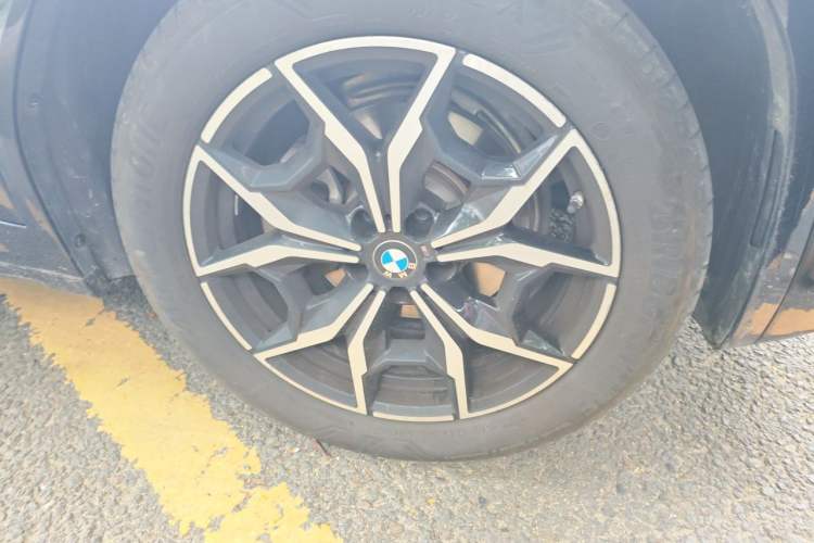 Used BMW X3 2022 Restyled xDrive25i M Sport Package Right Front Wheel Hub