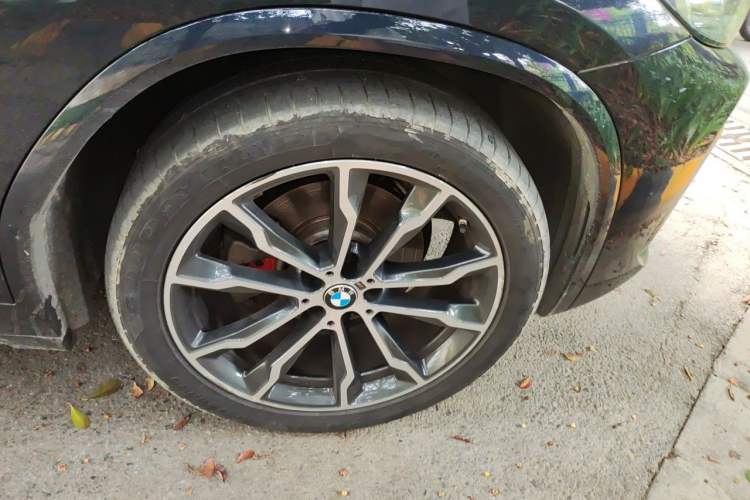 Used BMW X3 2022 xDrive30i Luxury Model M Night Sky Package Right Front Wheel Hub
