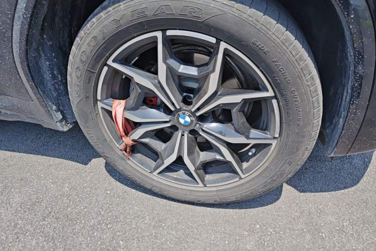 Used BMW X3 2022 xDrive25i M Sport Package Right Front Wheel Hub