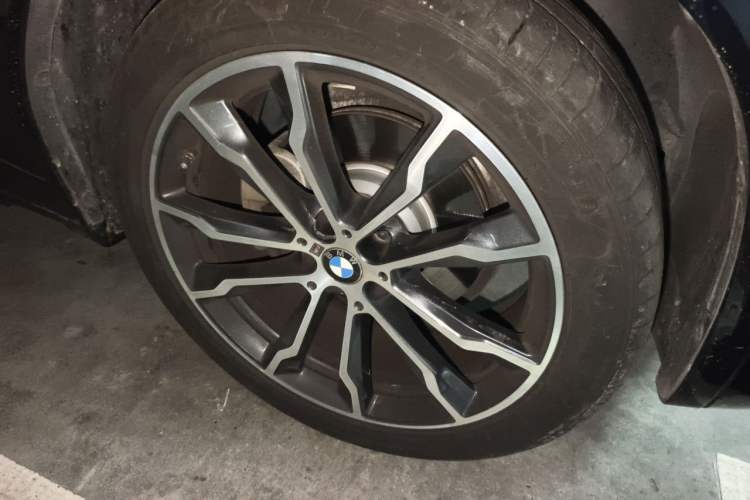 Used BMW X3 2022 xDrive30i Luxury Model M Night Sky Package Right Front Wheel Hub