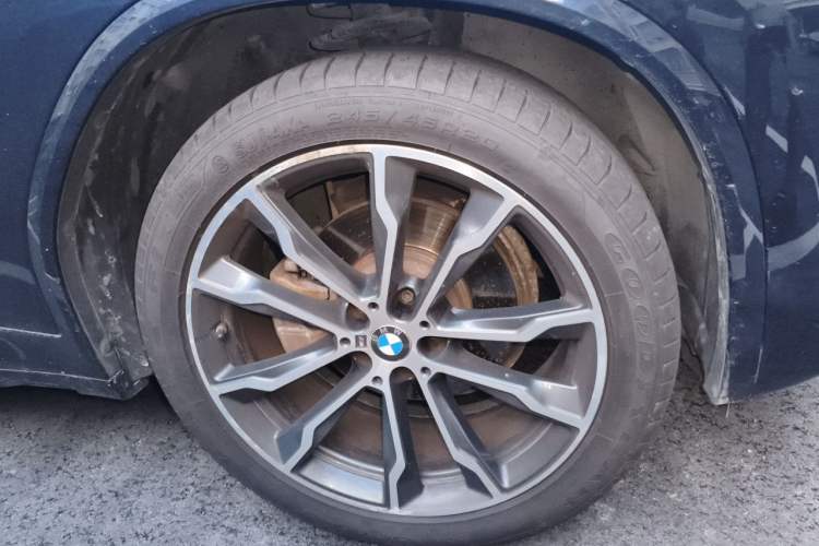 Used BMW X3 2022 xDrive30i Luxury Model M Night Sky Package Right Front Wheel Hub