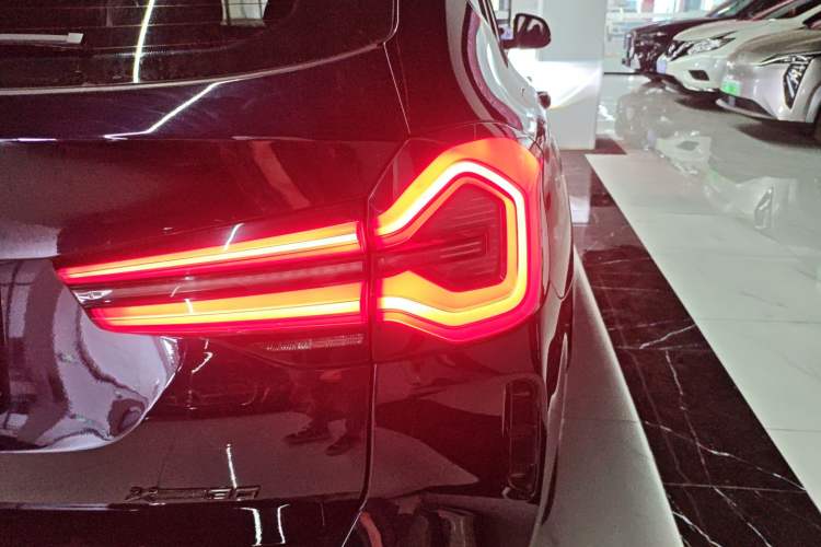 Used BMW X3 2022 Facelift xDrive30i Luxury Edition M Night Edition Package Right Rear Taillight