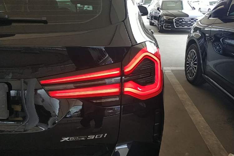 Used BMW X3 2022 xDrive30i Luxury Model M Night Sky Package Right Rear Taillight