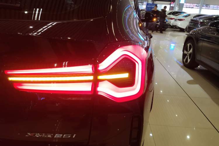 Used BMW X3 2022 Restyled xDrive25i M Sport Package Right Rear Taillight