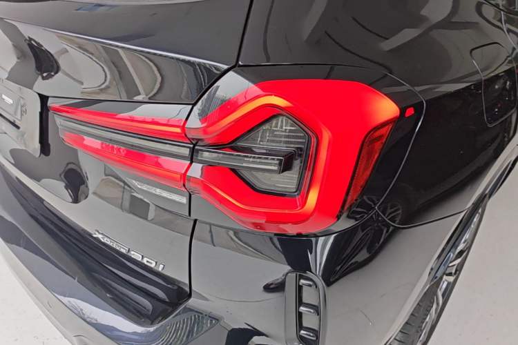Used BMW X3 2022 xDrive30i Luxury Model M Night Sky Package Right Rear Taillight