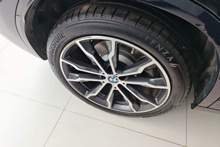 Used BMW X3 2022 xDrive30i Luxury Model M Night Sky Package Right Rear Wheel Hub