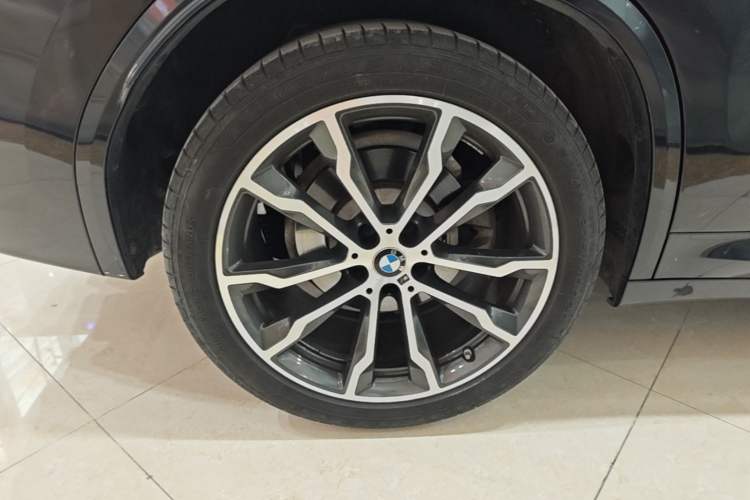 Used BMW X3 2022 xDrive30i Luxury Model M Night Sky Package Right Rear Wheel Hub