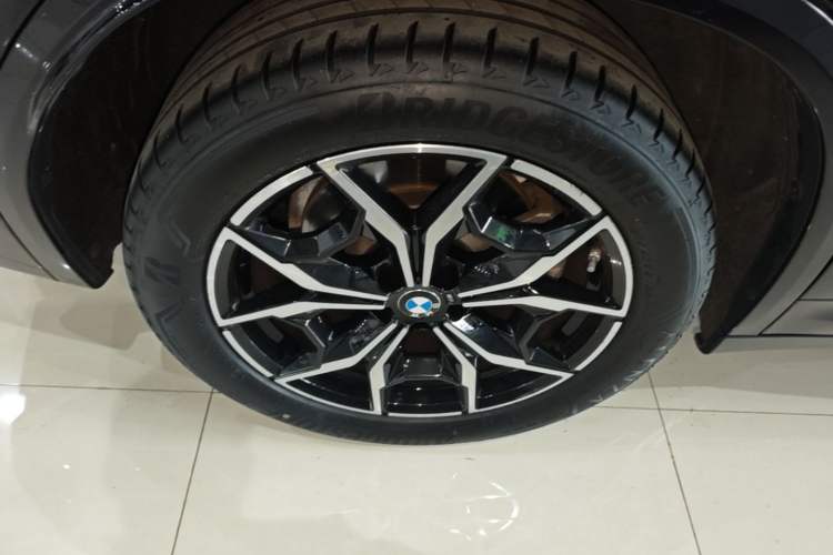 Used BMW X3 2022 Restyled xDrive25i M Sport Package Right Rear Wheel Hub