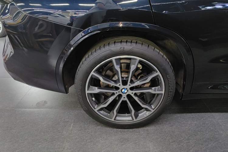 Used BMW X3 2022 xDrive30i Luxury Model M Night Sky Package Right Rear Wheel Hub