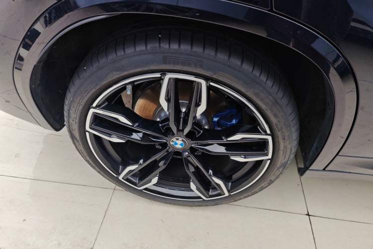 Used BMW X3 2022 M40i Right Rear Wheel Hub