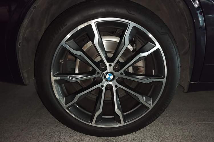 Used BMW X3 2022 xDrive30i Luxury Model M Night Sky Package Right Rear Wheel Hub