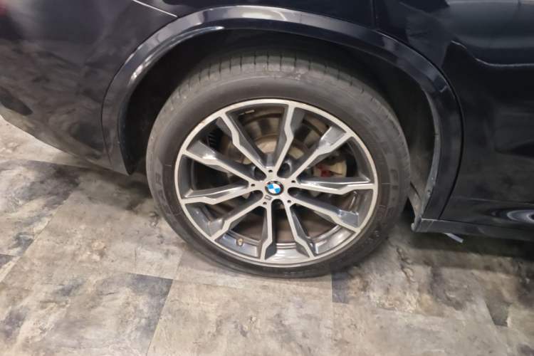 Used BMW X3 2022 xDrive30i Luxury Model M Night Sky Package Right Rear Wheel Hub