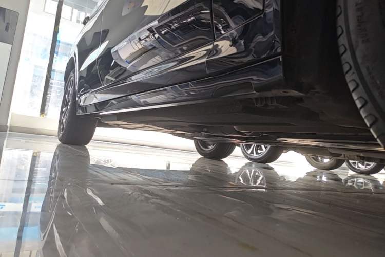 Used BMW X3 2022 xDrive25i M Sport Package Right Side Sill