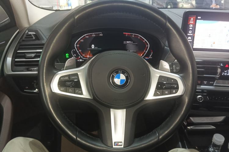 Used BMW X3 2022 xDrive30i Luxury Model M Night Sky Package Steering Wheel