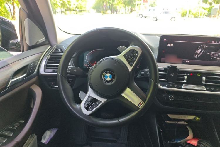 Used BMW X3 2022 xDrive30i Luxury Model M Night Sky Package Steering Wheel