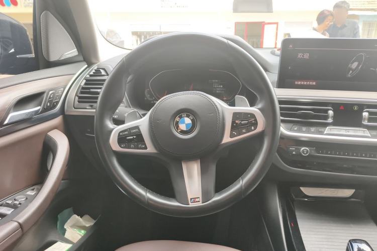 Used BMW X3 2022 Facelift xDrive30i Luxury Edition M Night Edition Package Steering Wheel