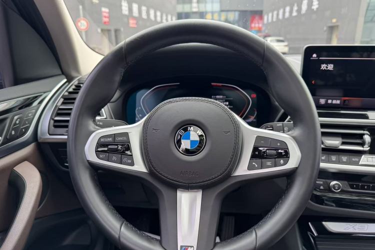 Used BMW X3 2022 xDrive25i M Sport Package Steering Wheel