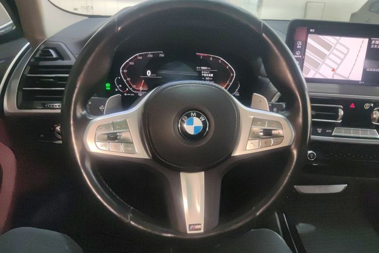 Used BMW X3 2022 Second Facelift xDrive30i Leading Edition M Night Sky Package Steering Wheel