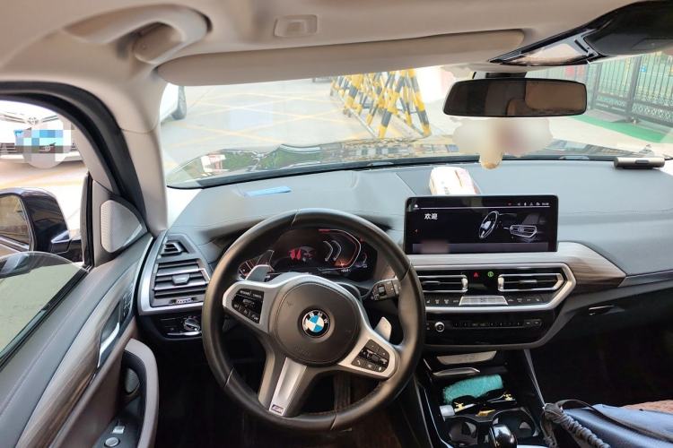 Used BMW X3 2022 xDrive30i Luxury Model M Night Sky Package Steering Wheel