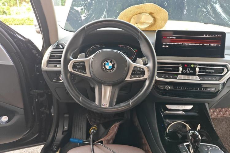 Used BMW X3 2022 xDrive30i Luxury Model M Night Sky Package Steering Wheel