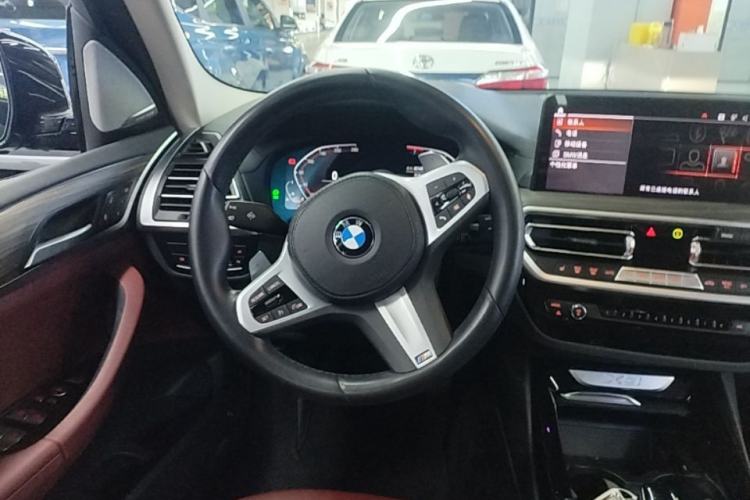 Used BMW X3 2022 xDrive30i Luxury Model M Night Sky Package Steering Wheel
