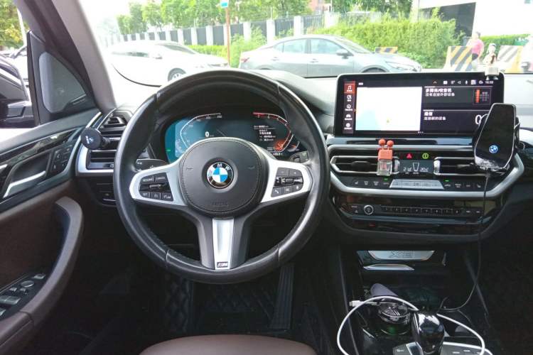 Used BMW X3 2022 xDrive25i M Sport Package Steering Wheel