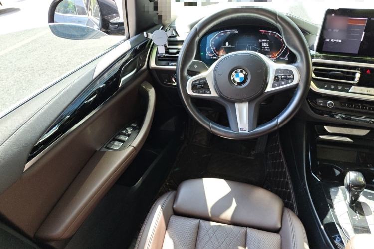 Used BMW X3 2022 xDrive25i M Sport Package Steering Wheel