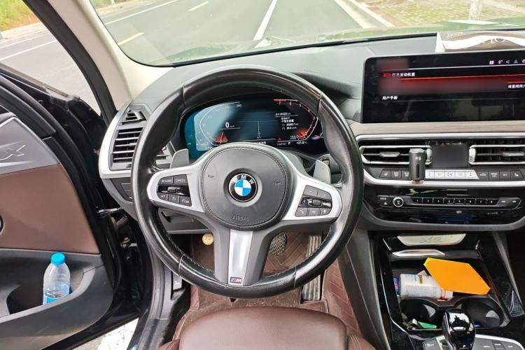 Used BMW X3 2022 xDrive30i Luxury Model M Night Sky Package Steering Wheel