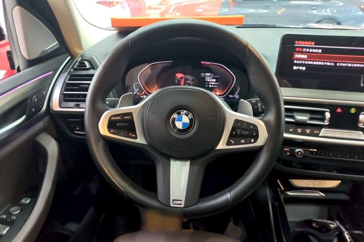 Used BMW X3 2022 Second Facelift xDrive30i Leading Edition M Night Sky Package Steering Wheel