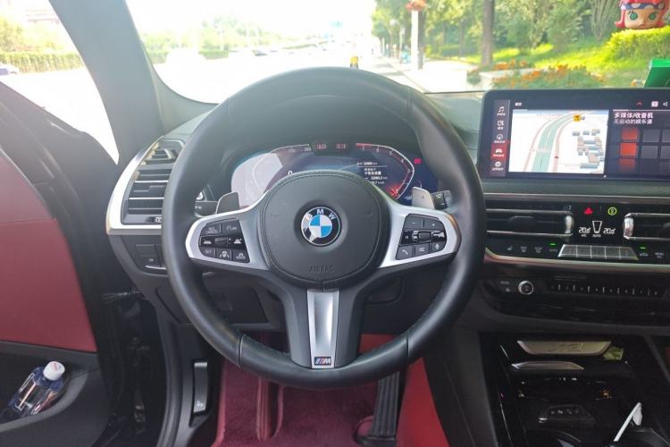Used BMW X3 2022 Second Facelift xDrive30i Luxury Edition M Night Sky Package Steering Wheel