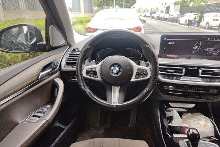 Used BMW X3 2022 xDrive30i Luxury Model M Night Sky Package Steering Wheel