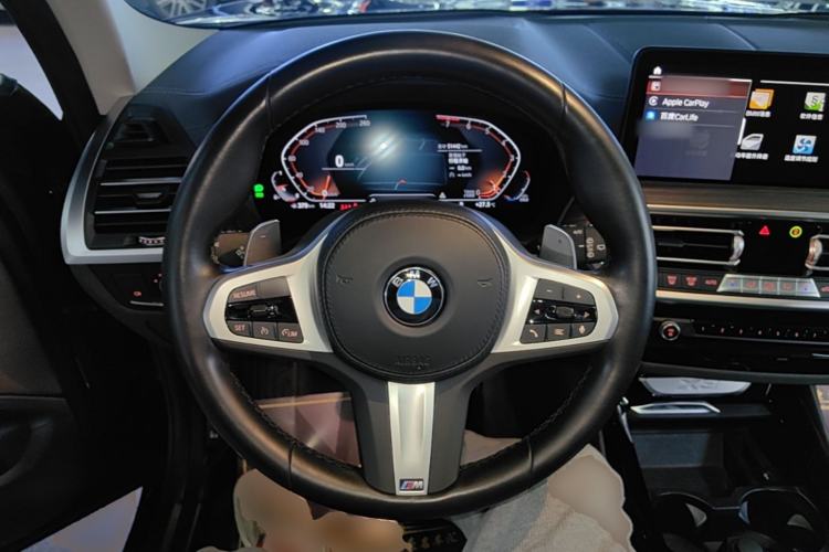Used BMW X3 2022 xDrive30i Luxury Model M Night Sky Package Steering Wheel