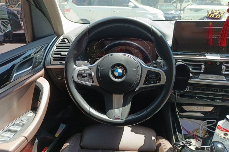 Used BMW X3 2022 xDrive25i M Sport Package Steering Wheel