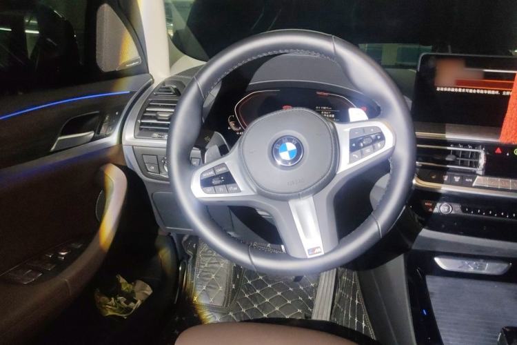 Used BMW X3 2022 xDrive30i Luxury Model M Night Sky Package Steering Wheel