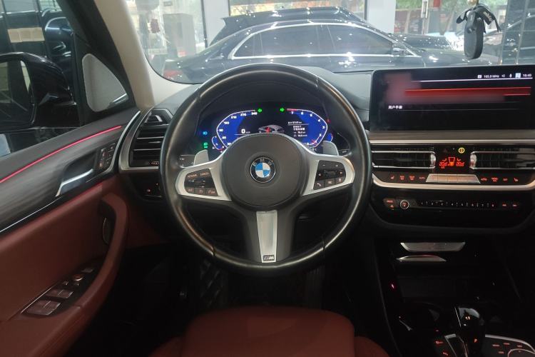 Used BMW X3 2022 xDrive30i Luxury Model M Night Sky Package Steering Wheel