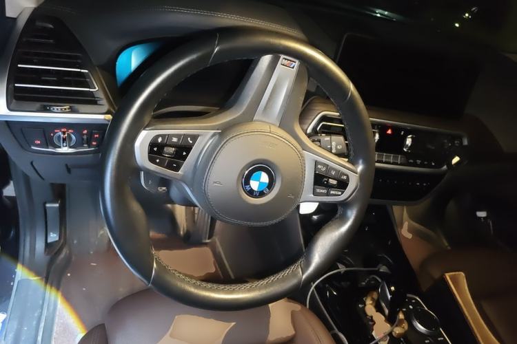 Used BMW X3 2022 xDrive30i Luxury Model M Night Sky Package Steering Wheel
