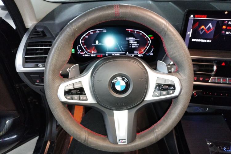 Used BMW X3 2022 xDrive30i Luxury Model M Night Sky Package Steering Wheel
