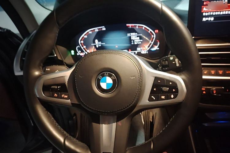 Used BMW X3 2022 xDrive25i M Sport Package Steering Wheel