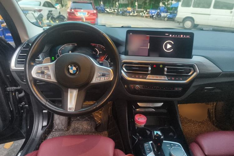 Used BMW X3 2022 Second Facelift xDrive30i Leading Edition M Night Sky Package Steering Wheel