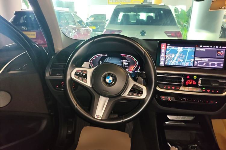 Used BMW X3 2022 xDrive30i Luxury Model M Night Sky Package Steering Wheel