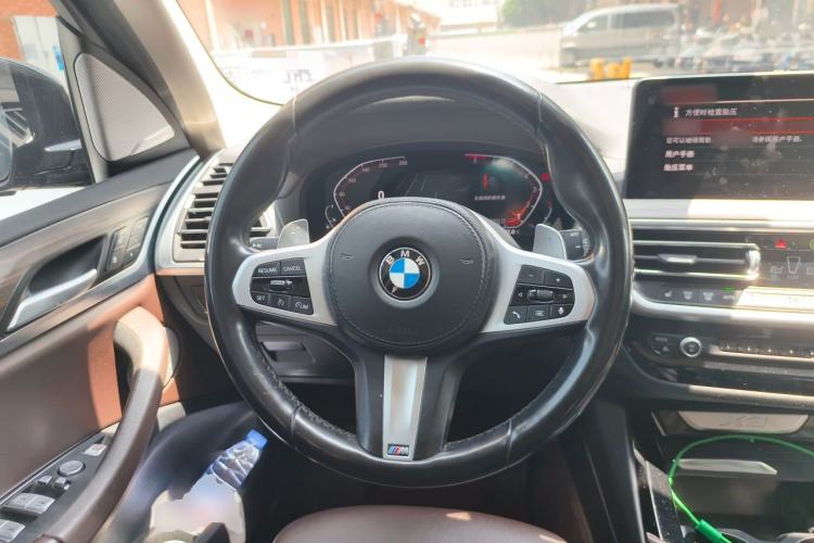 Used BMW X3 2022 xDrive30i Luxury Model M Night Sky Package Steering Wheel