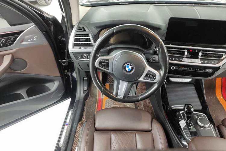 Used BMW X3 2022 xDrive25i M Sport Package Steering Wheel