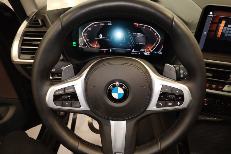 Used BMW X3 2022 xDrive30i Luxury Model M Night Sky Package Steering Wheel