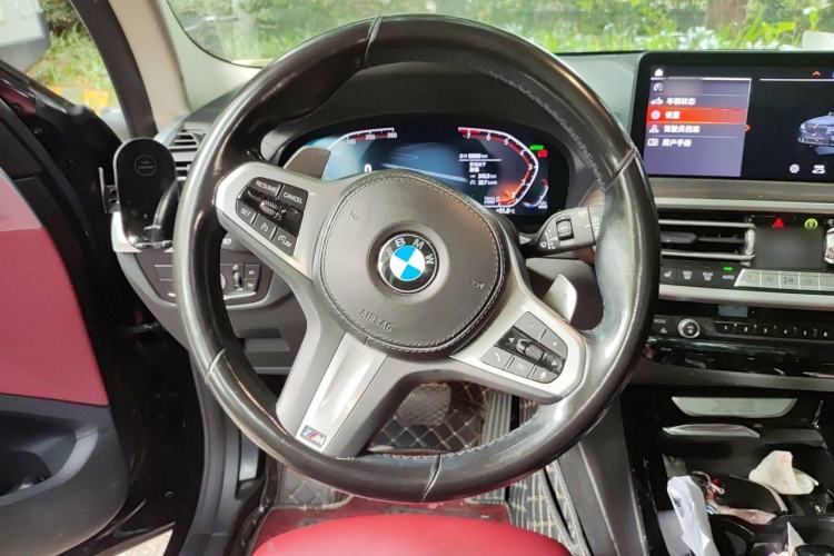 Used BMW X3 2022 xDrive30i Luxury Model M Night Sky Package Steering Wheel