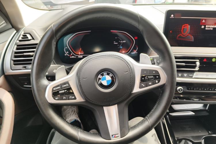 Used BMW X3 2022 xDrive30i Luxury Edition M Night Sky Package Steering Wheel