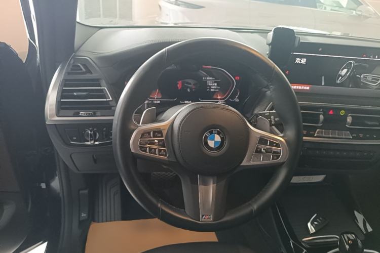Used BMW X3 2022 Second Facelift xDrive30i Luxury Edition M Night Sky Package Steering Wheel