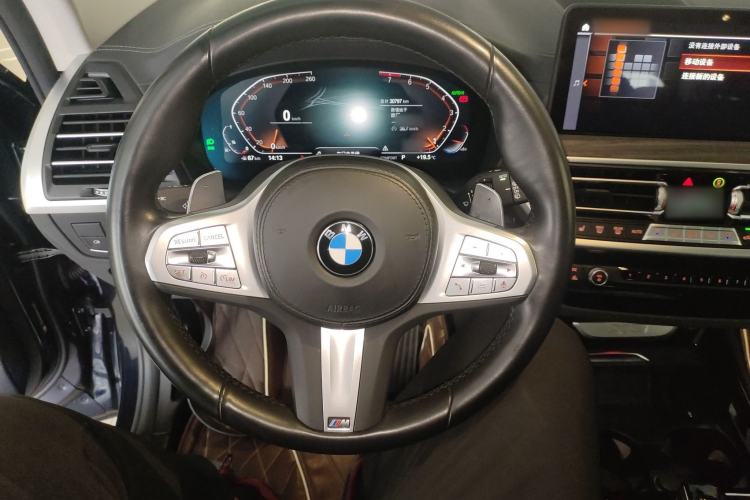 Used BMW X3 2022 Second Facelift xDrive30i Leading Edition M Night Sky Package Steering Wheel