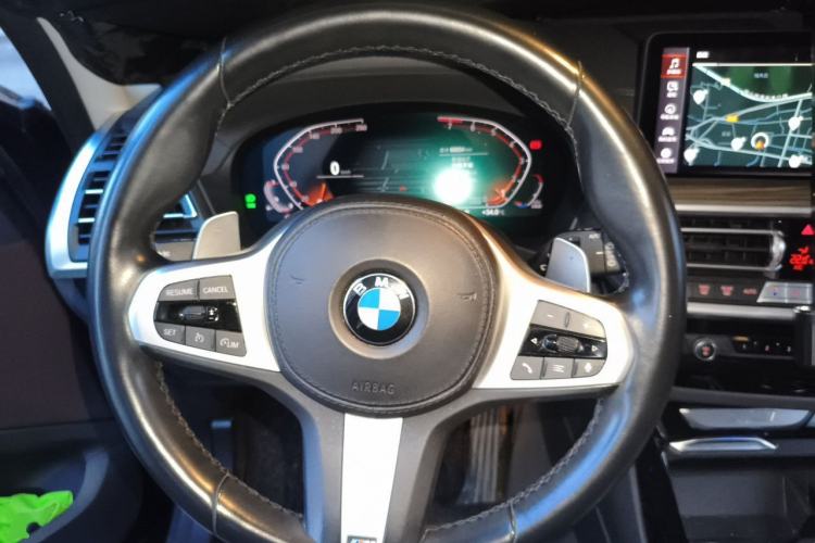 Used BMW X3 2022 xDrive30i Luxury Model M Night Sky Package Steering Wheel